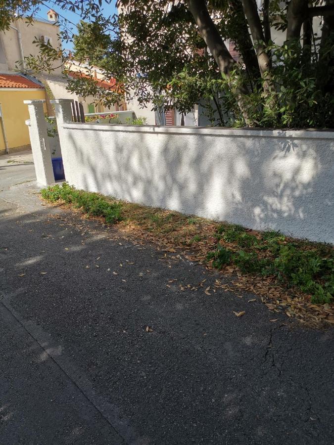 Guest House Accommodation Rupine Premantura Exterior foto